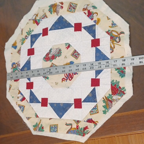 Holiday/Christmas Table Centre for completion 4973 - Picture 3 of 3